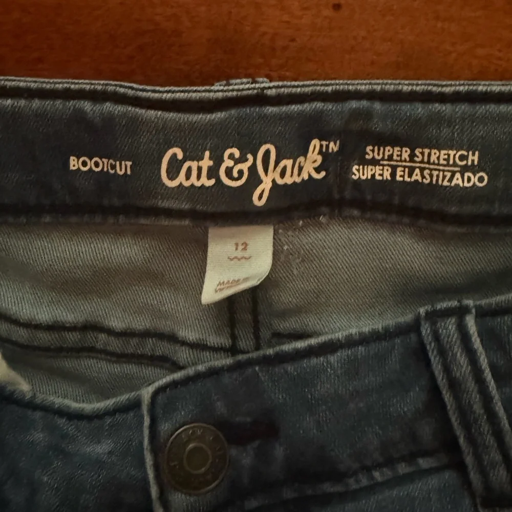Cat & Jack girls size 12 bootcut super stretch blue jeans denim - Picture 2 of 3